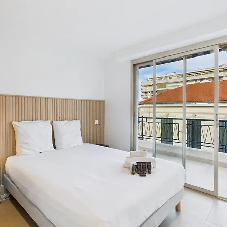 L'athena Elegant Avec Sublime Terrasse, Position Parfaite Pour Un Sejour Incroyable Lejlighed Cannes
